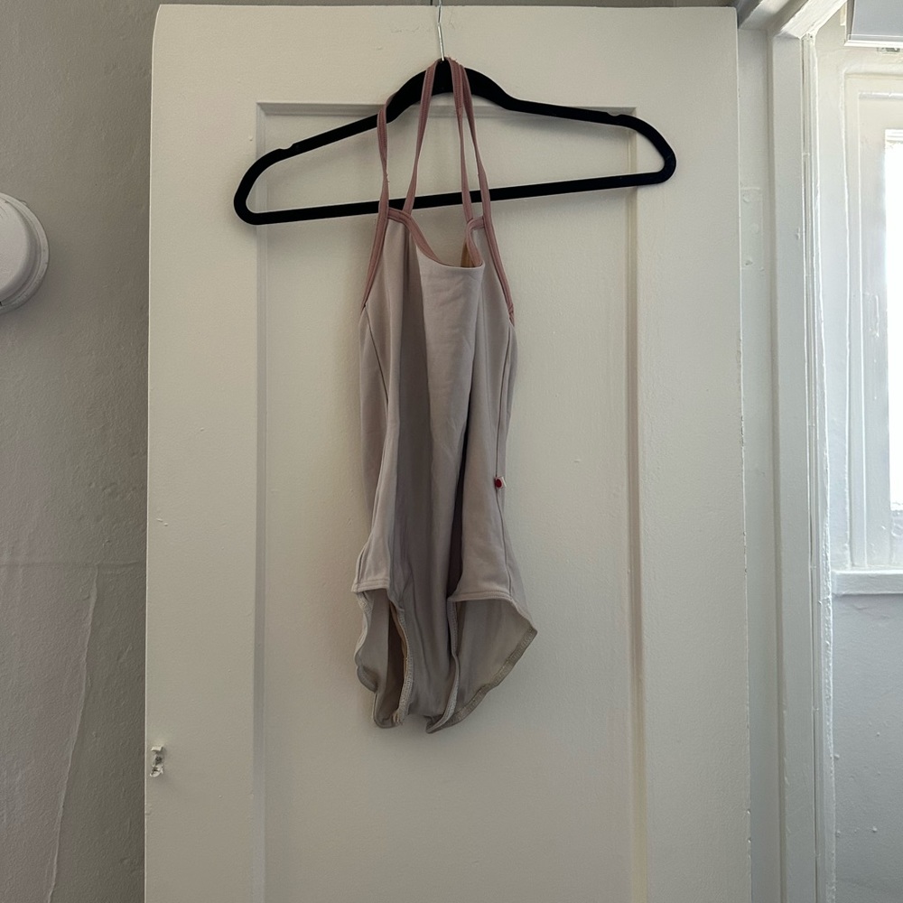 Halter style yumiko leo
